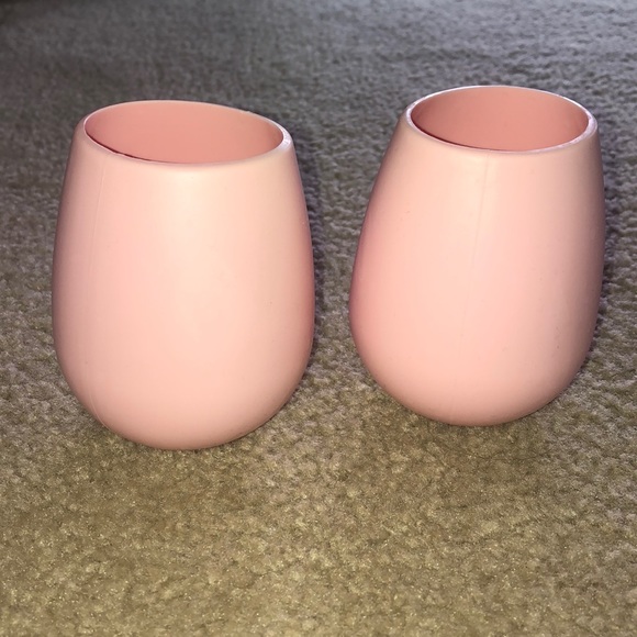 Silicone tumblers - Picture 1 of 1